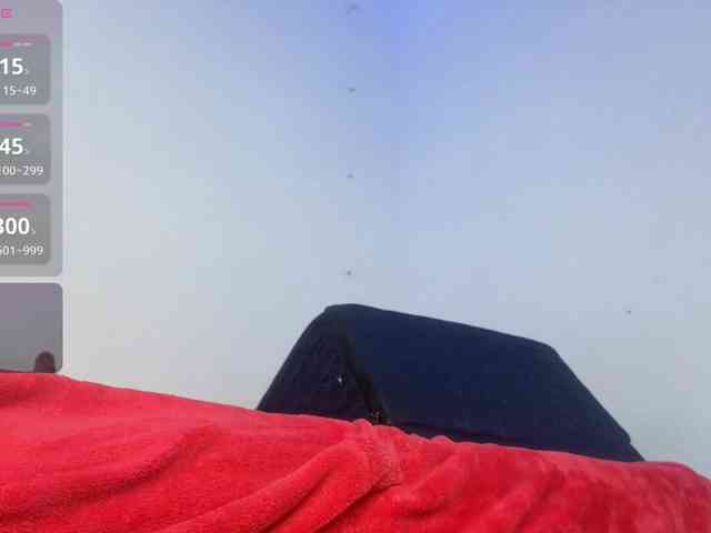 Kloe-Lopez webcam