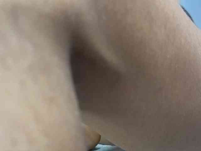 Kloe-Lopez webcam