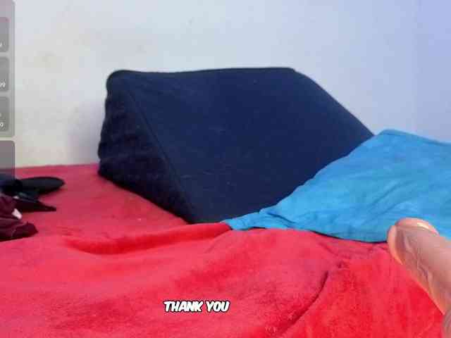 Kloe-Lopez webcam
