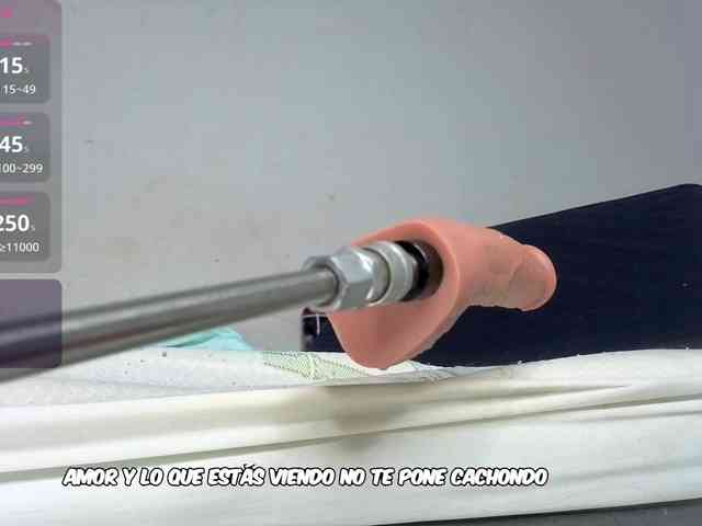 Kloe-Lopez webcam