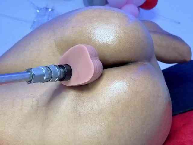 Kloe-Lopez webcam