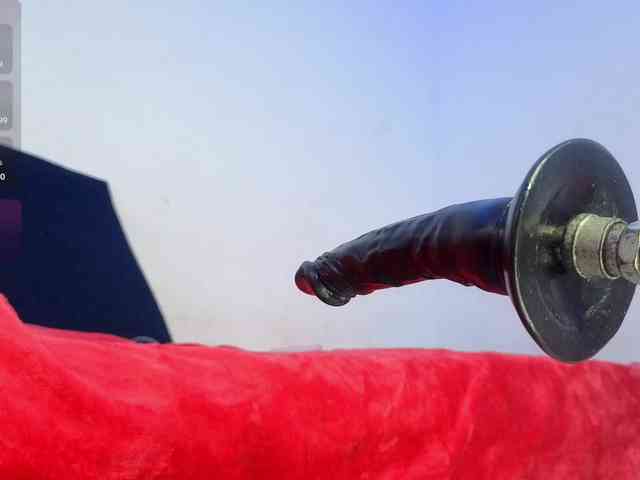 Kloe-Lopez webcam