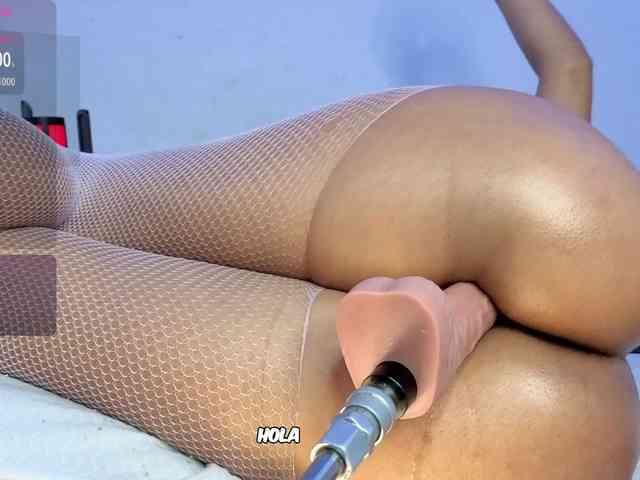 Kloe-Lopez webcam