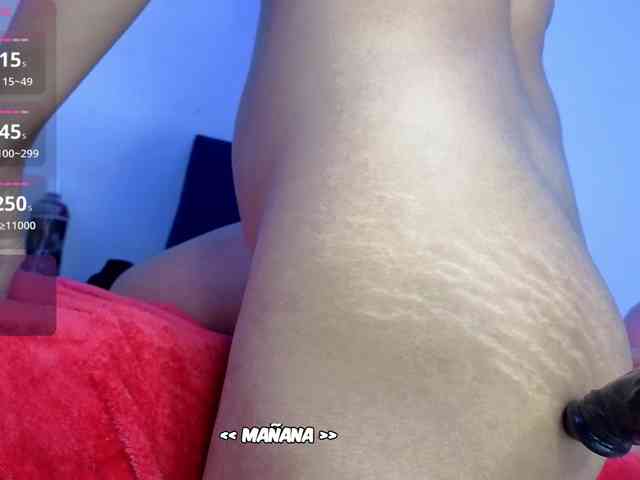 Kloe-Lopez webcam