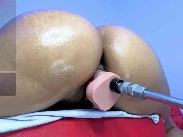 Kloe-Lopez webcam