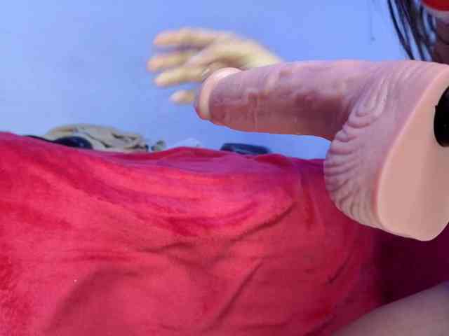 Kloe-Lopez webcam