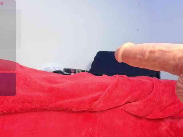 Kloe-Lopez webcam