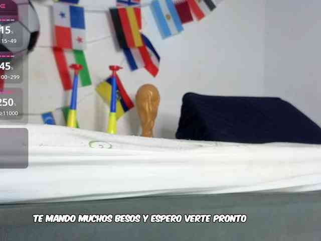 Kloe-Lopez webcam