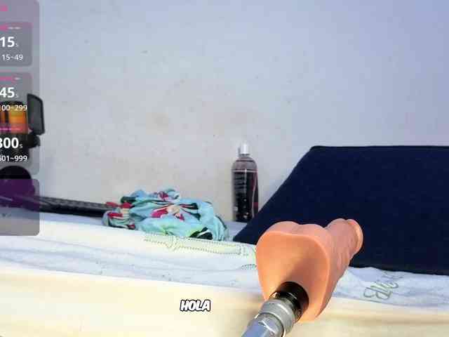 Kloe-Lopez webcam