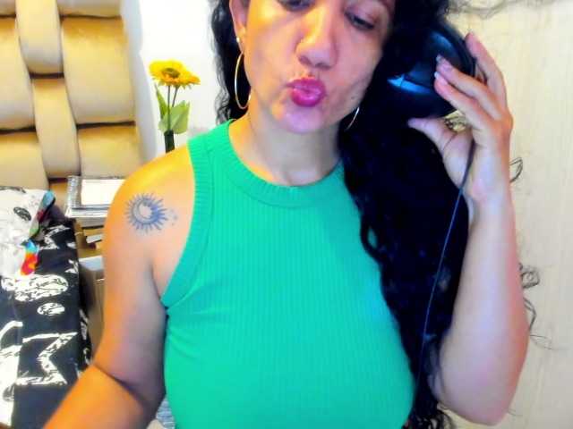 AlaskaMiller live cam on BongaCams