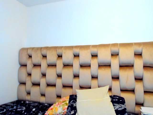 AlaskaMiller live webcam show