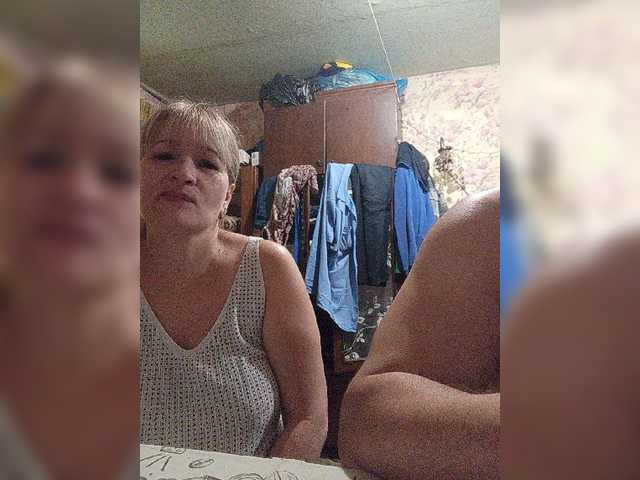Andrei2409199 live cam on BongaCams