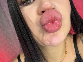 suchka-black- Porn Show