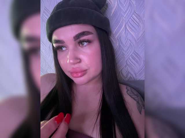 suchka-black- live cam on BongaCams
