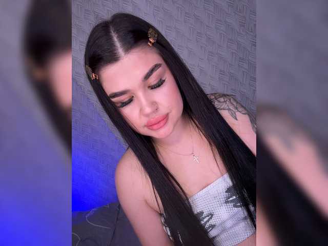 suchka-black- live cam