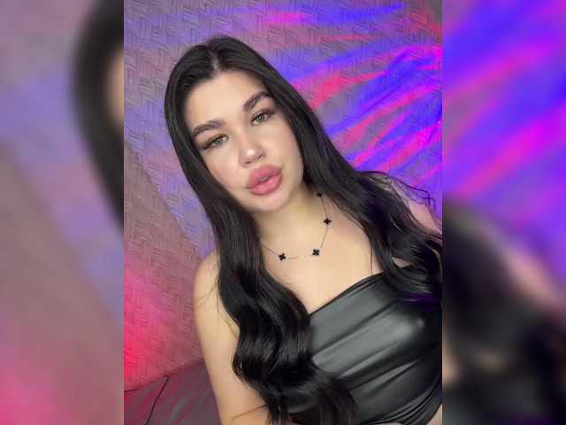 suchka-black-'s BongaCams show and profile