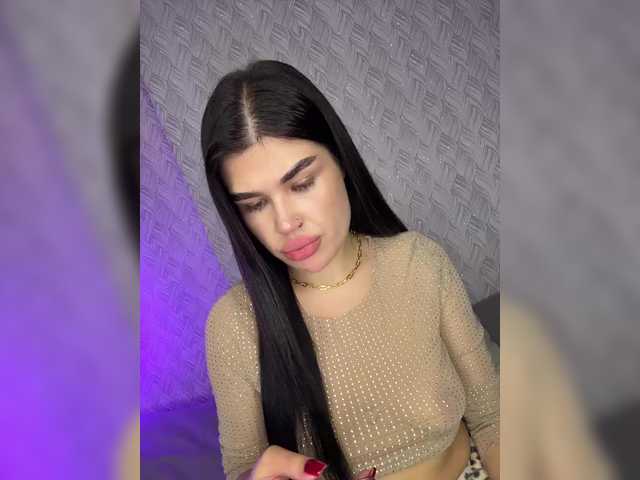 suchka-black- live cam preview
