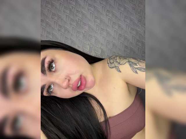 suchka-black-'s BongaCams show and profile