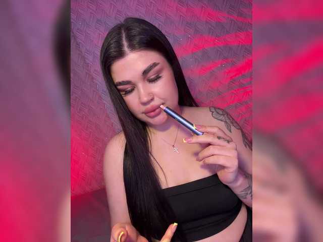  suchka-black- chat room