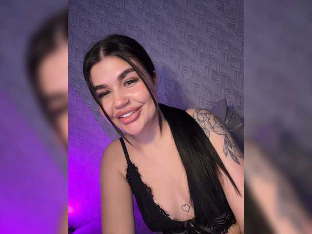 suchka-black- live cam