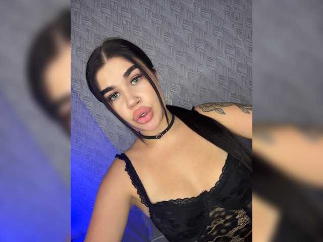 suchka-black- live cam on BongaCams