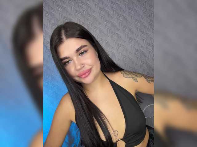suchka-black- live webcam show