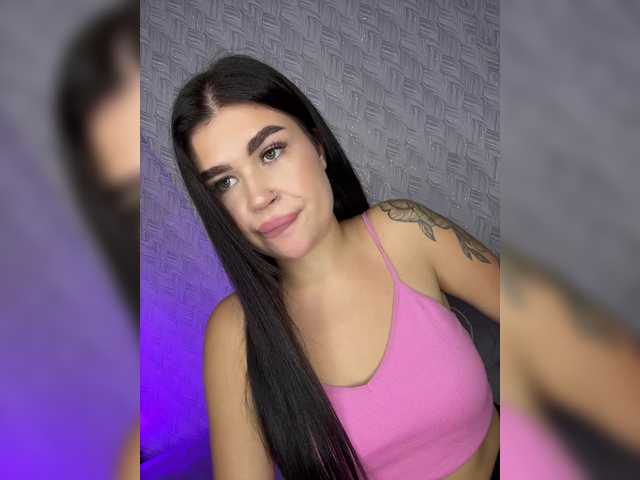 suchka-black- live cam on UnifiedCams