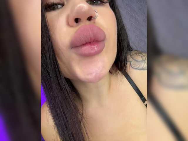 suchka-black- live cam on BongaCams