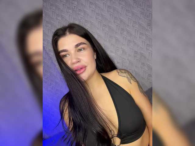 suchka-black- live webcam show