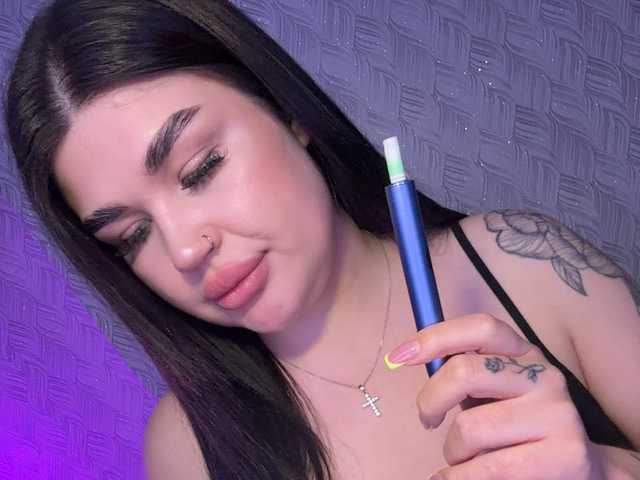 suchka-black- live cam