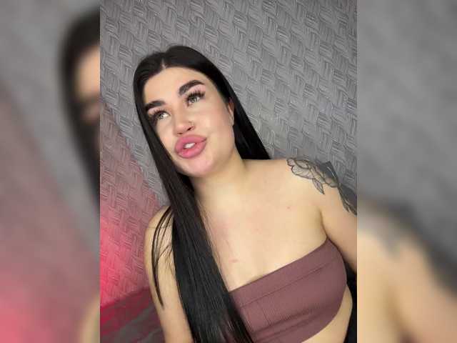 suchka-black-'s BongaCams show and profile