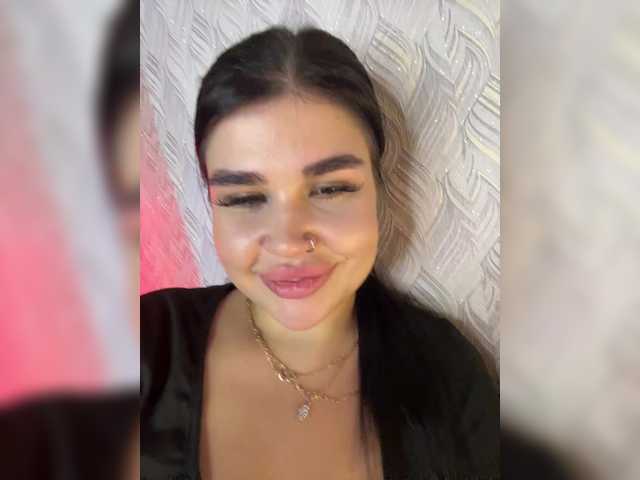 Suchka-black-, 25 y/o - Live Cam on BongaCams