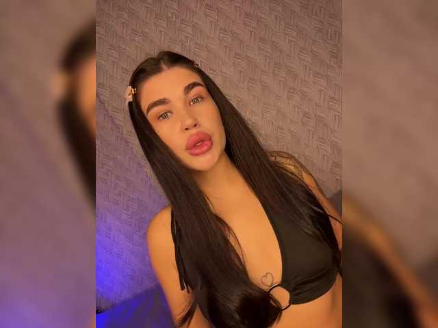 suchka-black- live cam