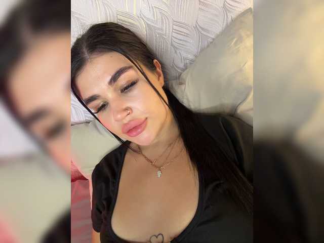 suchka-black- live cam on BongaCams