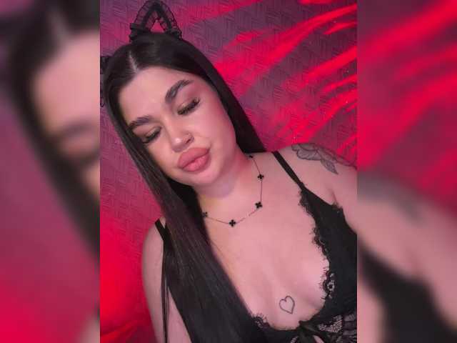 suchka-black-'s BongaCams show and profile