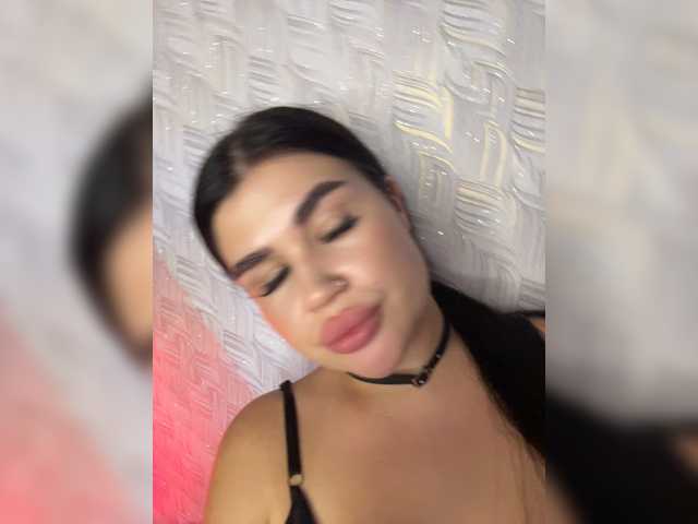 suchka-black- live sex show