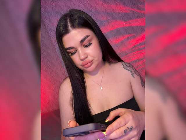 suchka-black- live cam