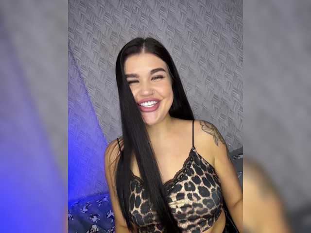 suchka-black- live webcam show