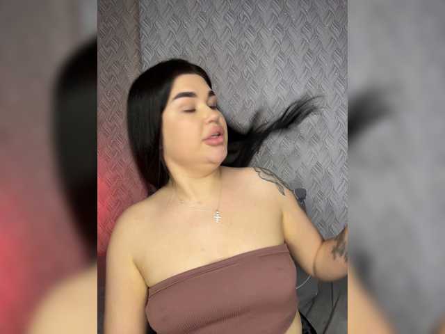  suchka-black- chat room