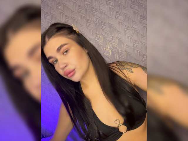 suchka-black- live webcam show