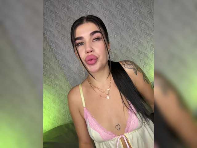 suchka-black- live cam on BongaCams
