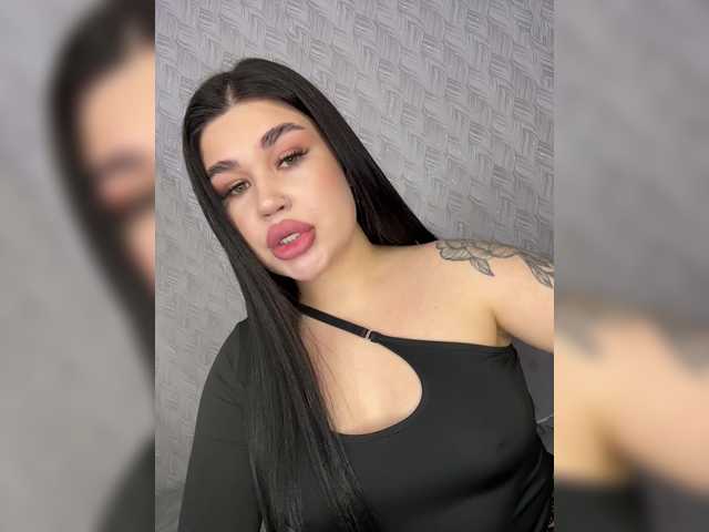  suchka-black- chat room