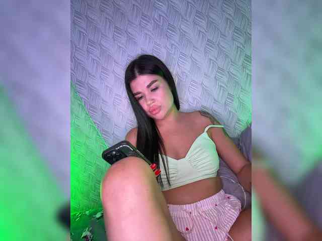 suchka-black- Sex Cam Show