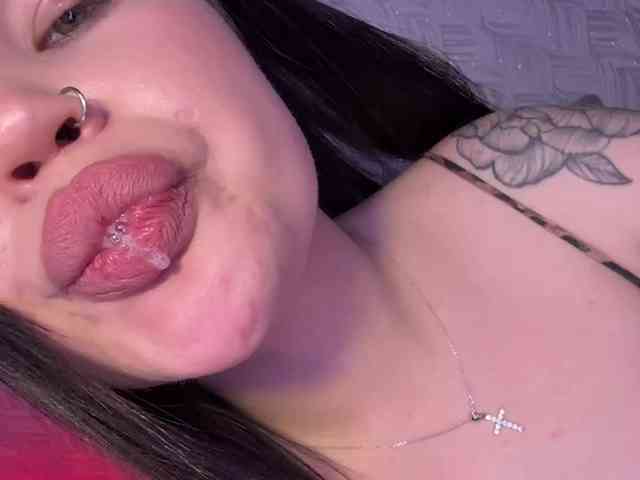 suchka-black- webcam