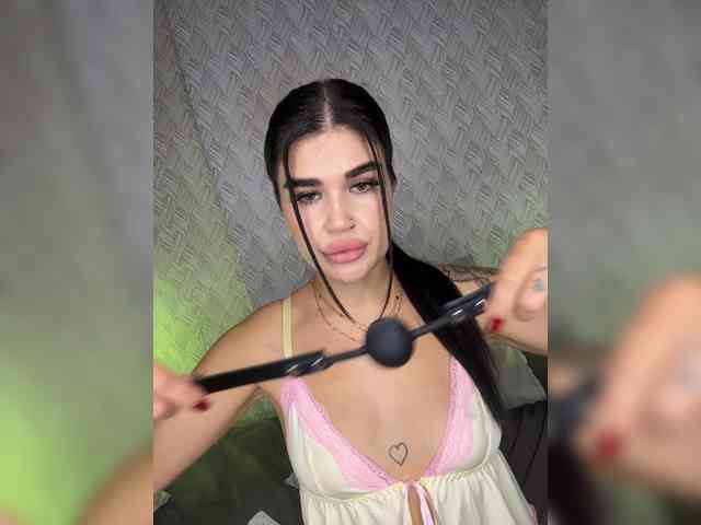 suchka-black- webcam