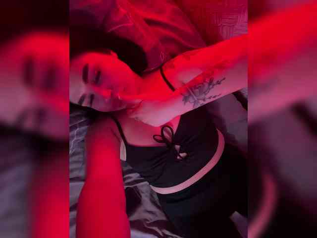 suchka-black- webcam