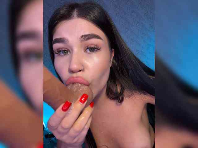 suchka-black- webcam