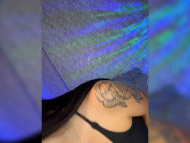 suchka-black- webcam