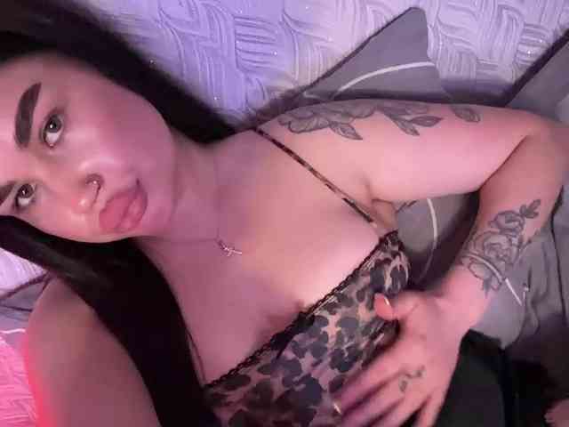 suchka-black- webcam