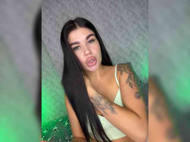 suchka-black- webcam